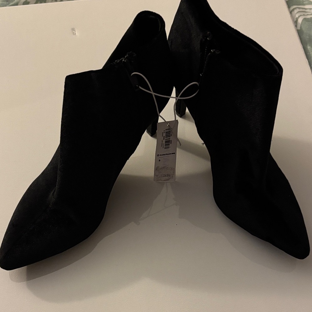 Old Navy Black Ankle Booties Suede Feel
